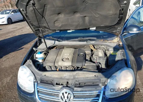 2006 Volkswagen Jetta 2.5 from USA, damaged, VIN 3VWRF71K66M759463